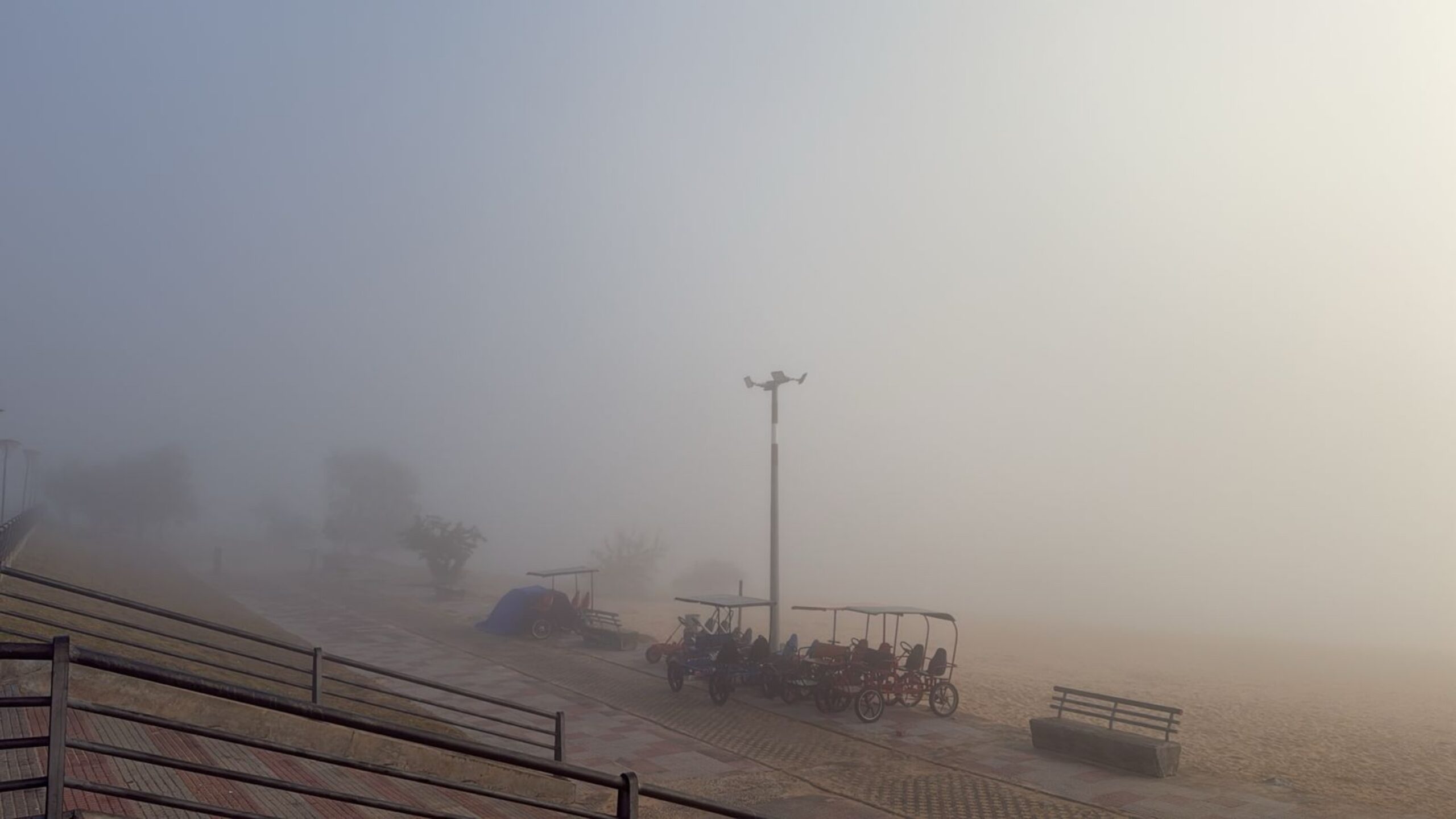 ¡Atención al volante! Neblina complica el tránsito en Asunción