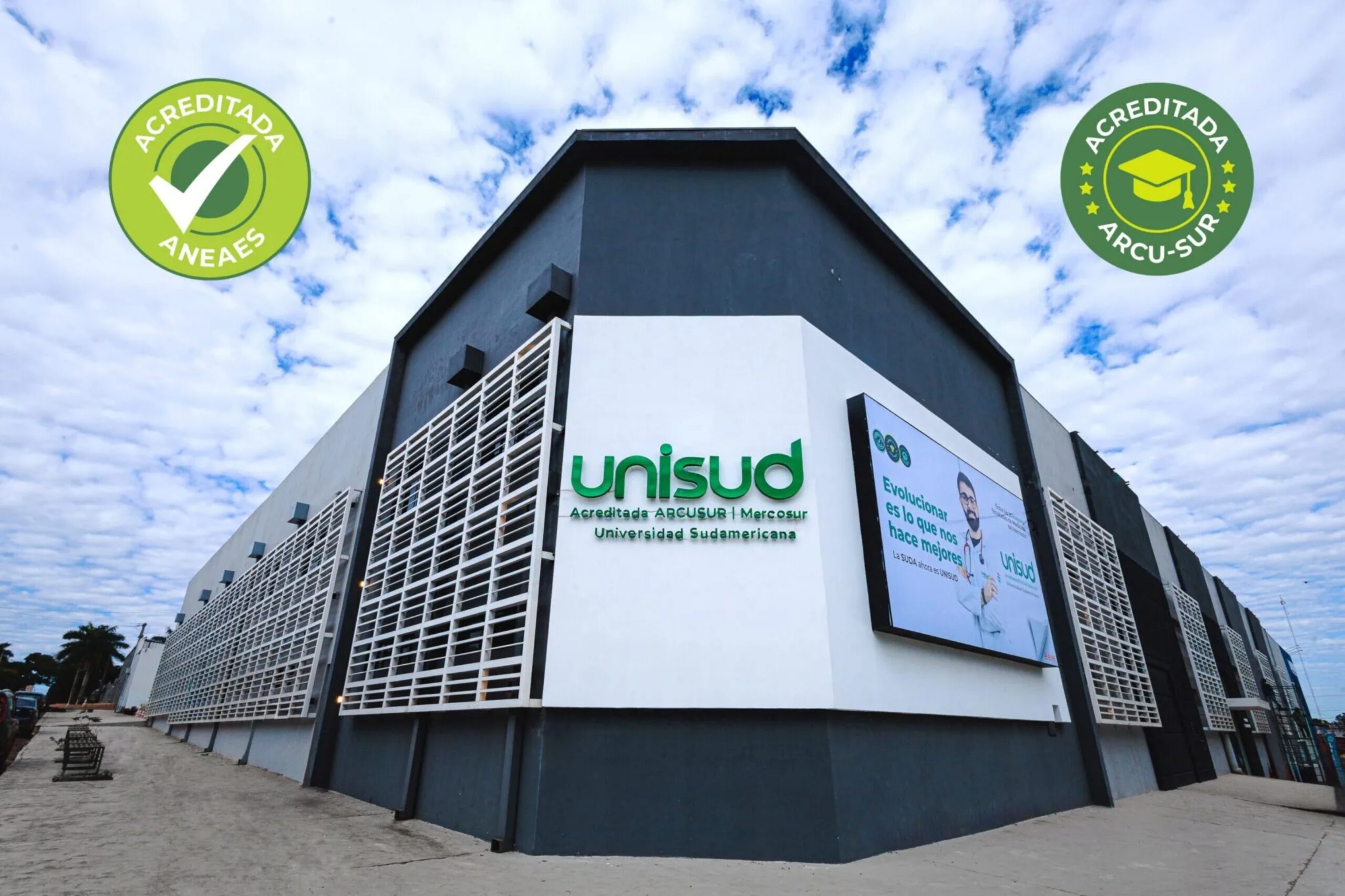 La UNISUD apuesta por la innovación, investigación y extensión en la formación médica