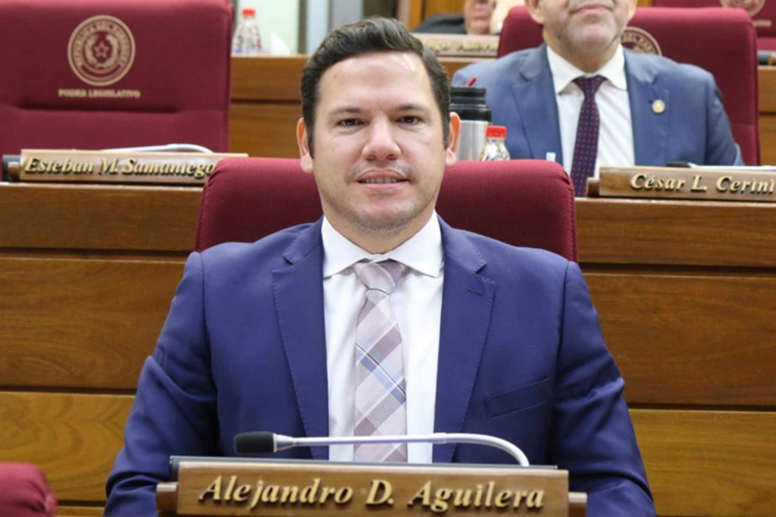 Alejandro Aguilera plantea redistribuir el préstamo para obras e incluir más departamentos