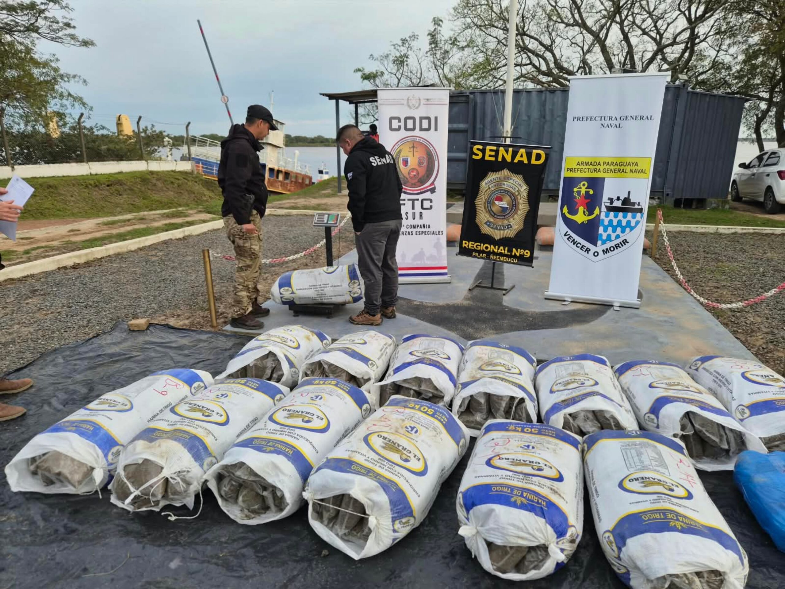 Incautan 354 kilos de marihuana tipo “marroquí” en la zona ribereña de Pilar