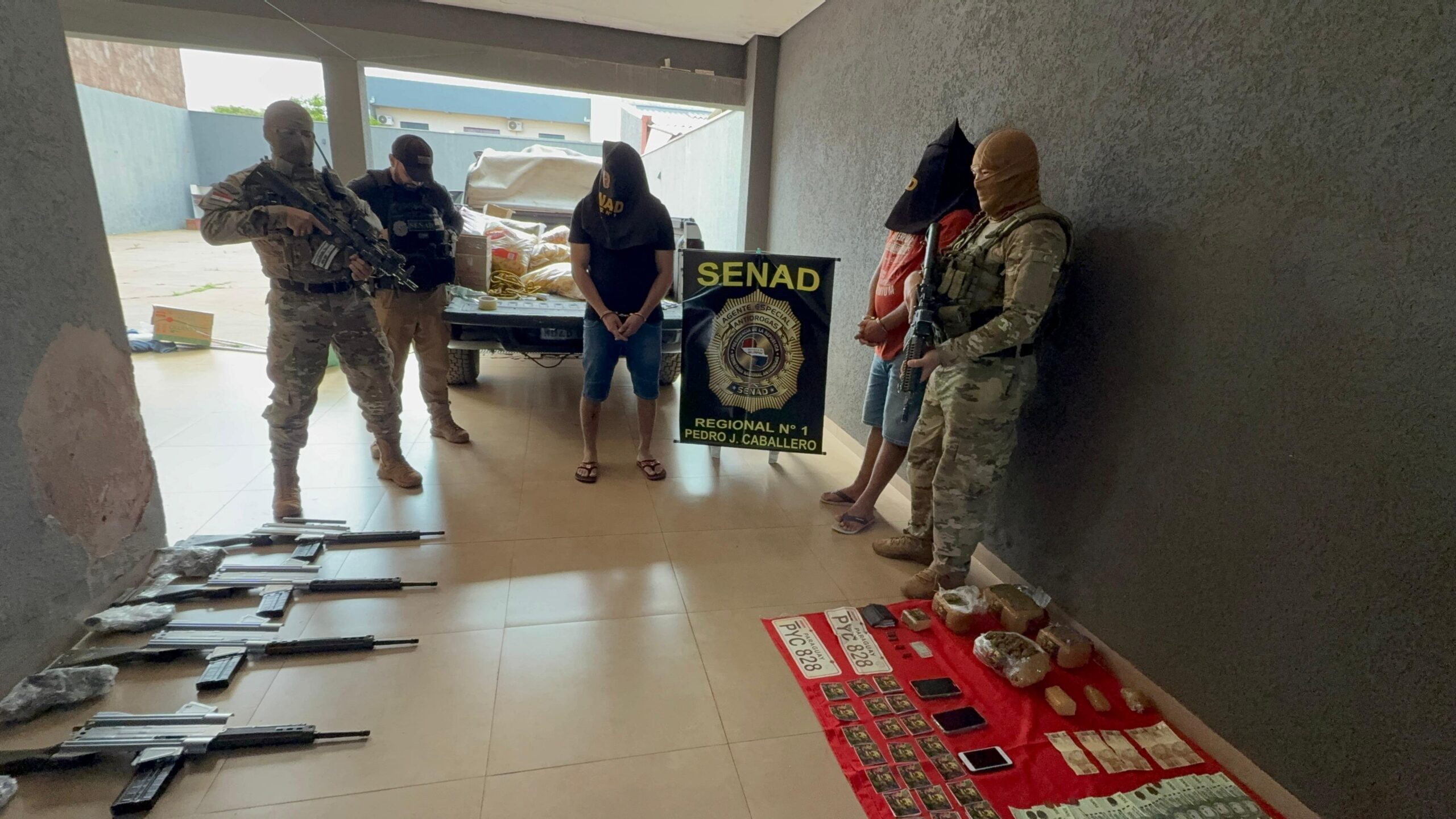 Operación “Arma Mortal”: Hallan 30 fusiles de guerra ocultos