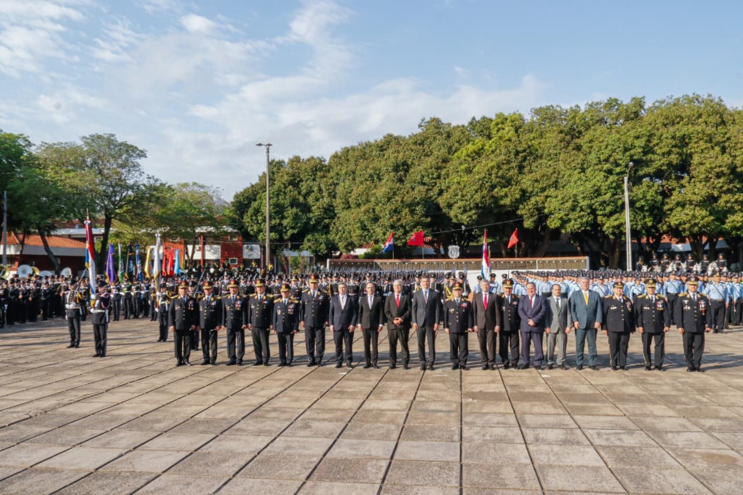 La Policía Nacional homenajeó a sus agentes