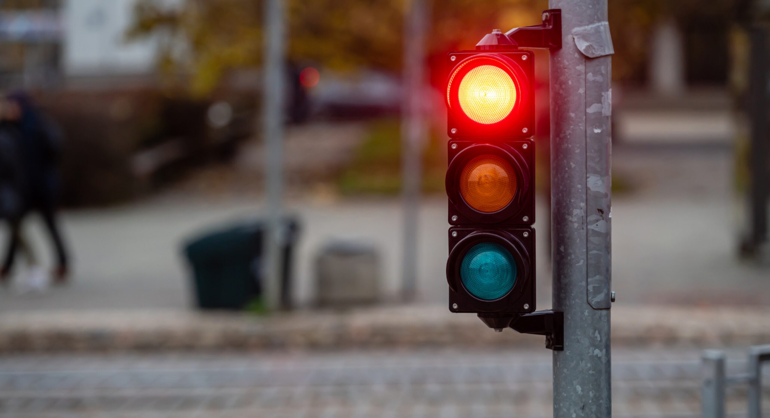 Municipalidad anuncia avances para mejorar la seguridad vial tras accidente frente a un colegio en Asunción