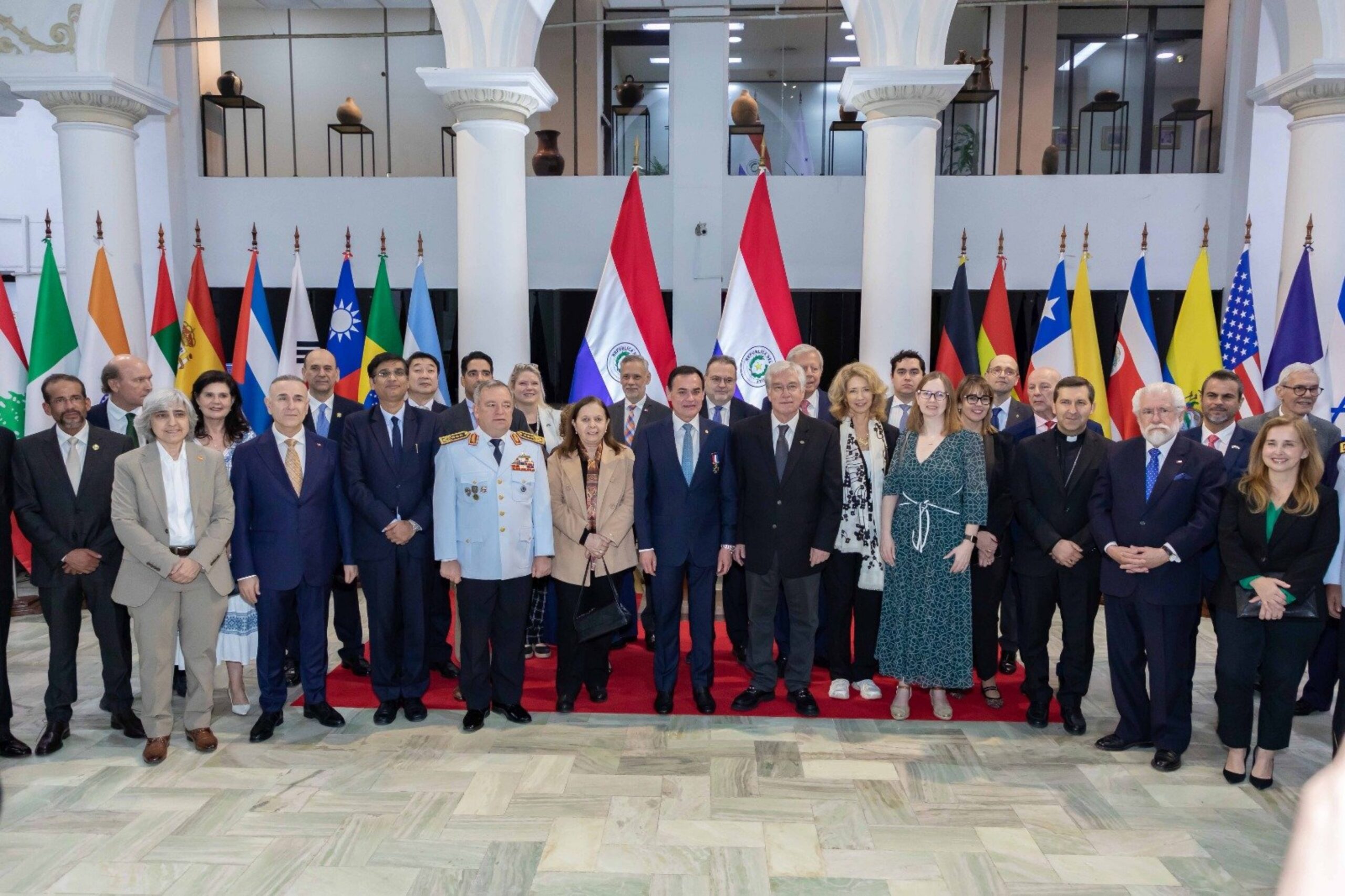 La Asociación del Cuerpo Consular homenajeó al canciller Rubén Ramírez Lezcano tras reconocimiento internacional