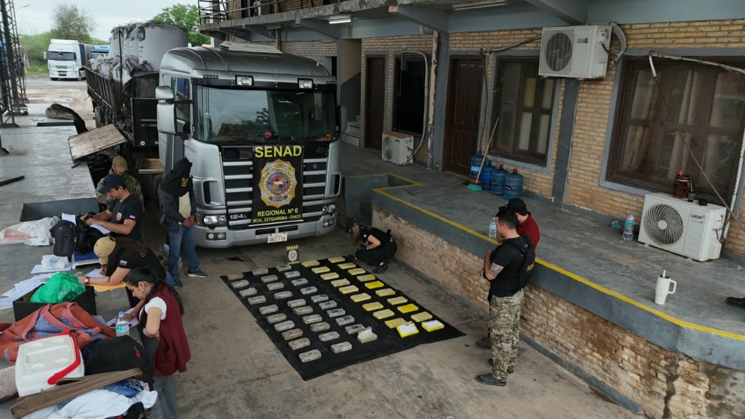 Hallan más de 52 kilos de cocaína en un camión con fertilizantes