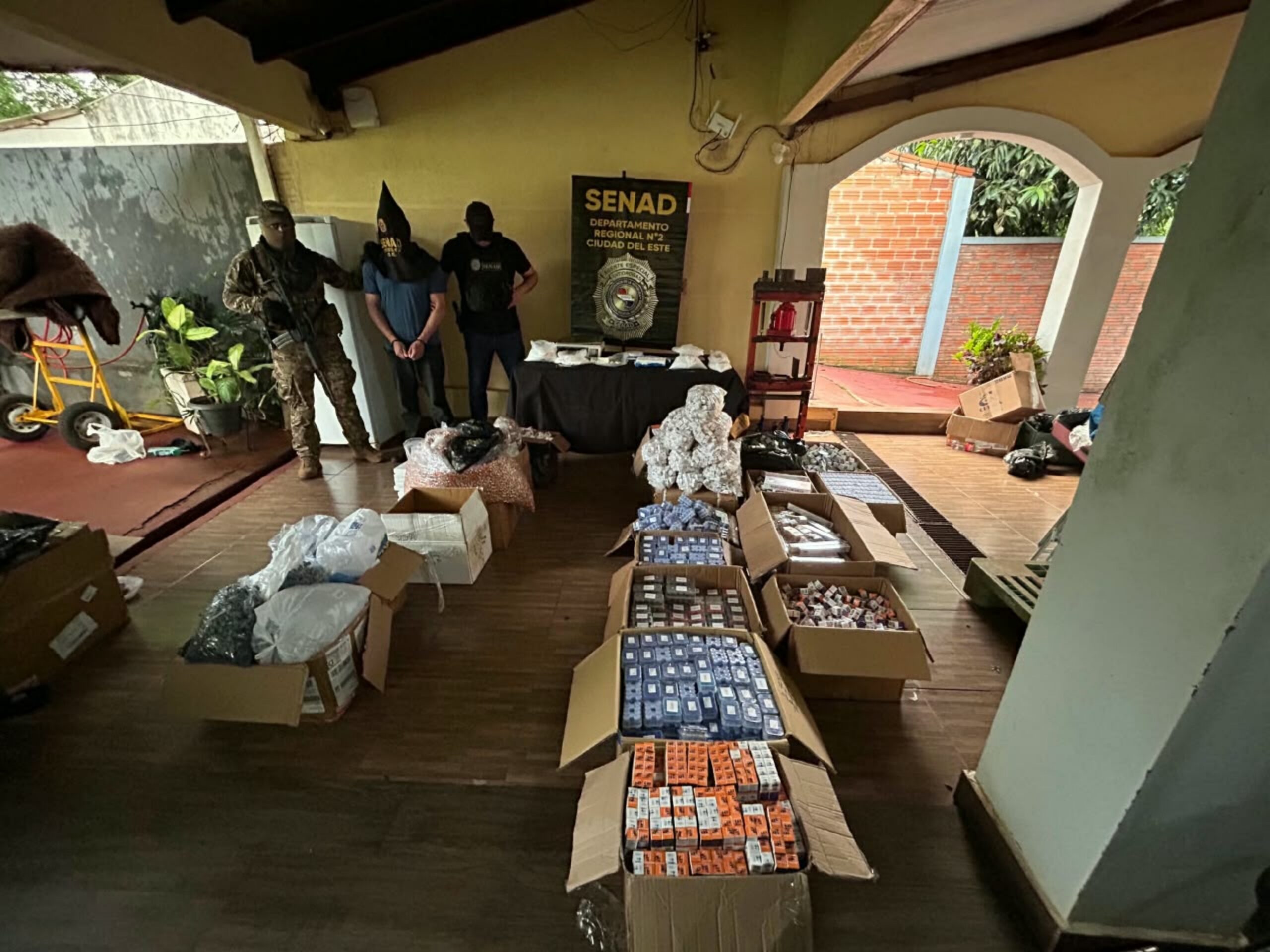 Incautan más de 5.000 dosis de cocaína y fármacos para adelgazar en CDE